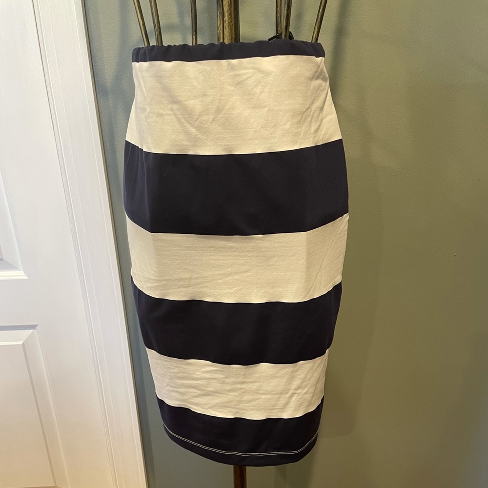 Striped pencil skirt
